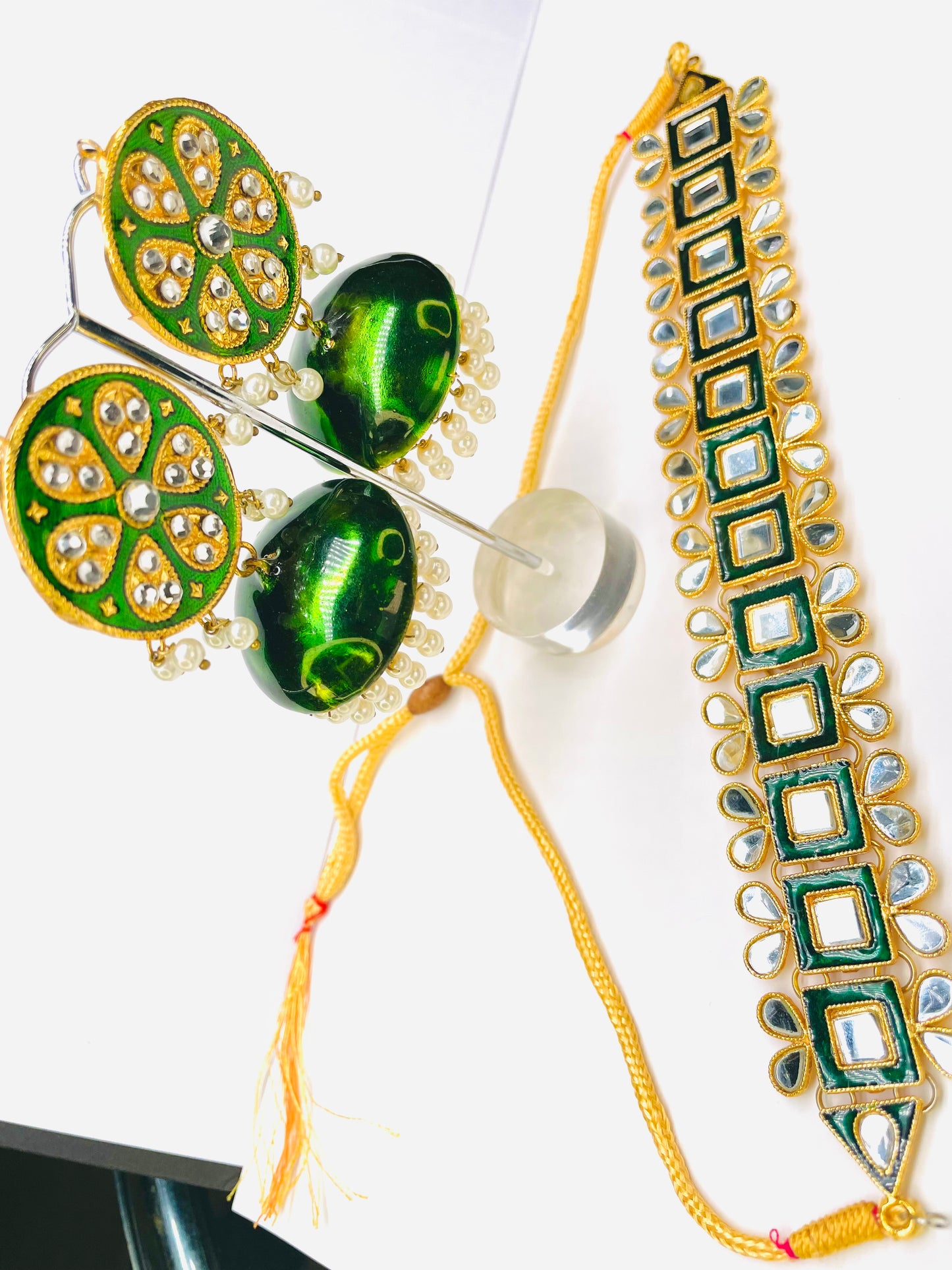 Stunning Green Choker Set