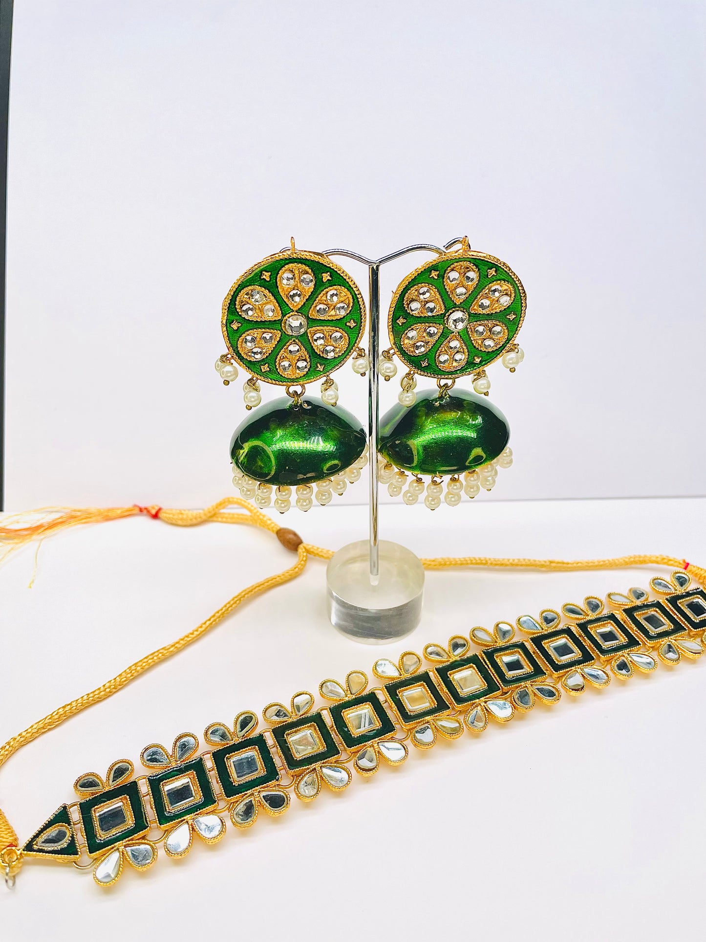 Stunning Green Choker Set