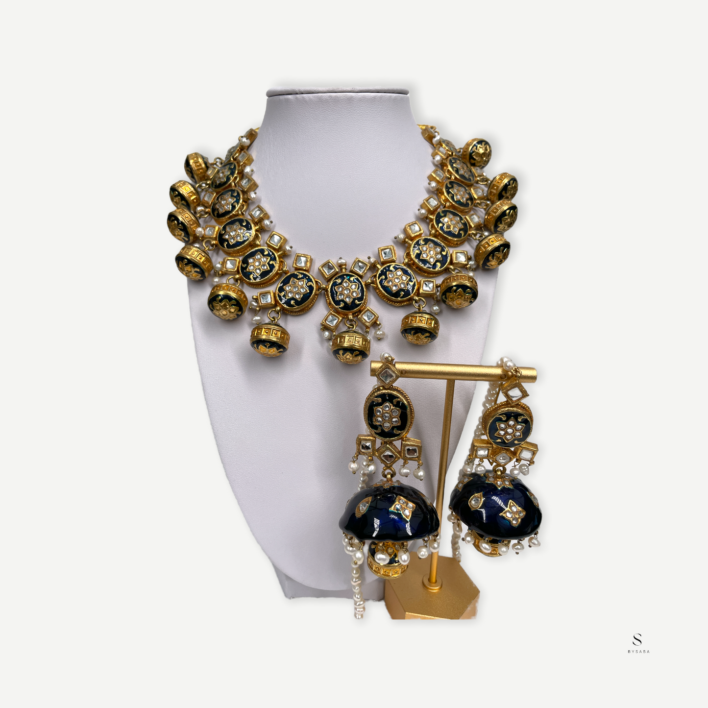 Deep Blue Elegant Kundan And Pearls Set