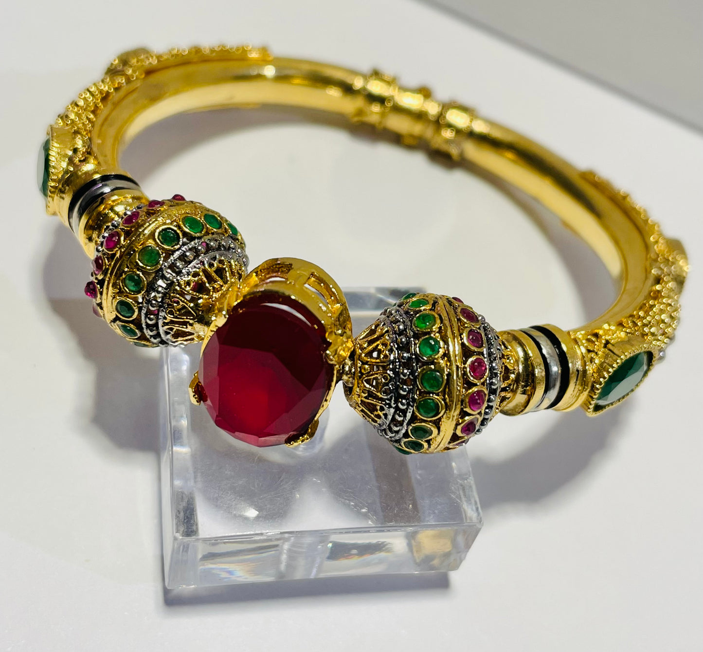 Ruby and Emerald Jadau Bangle