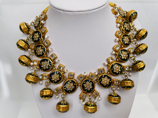 Deep Blue Elegant Kundan And Pearls Set